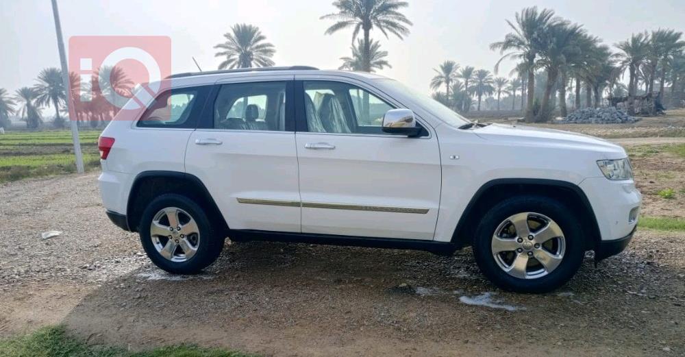 جيب جراند شيروكي